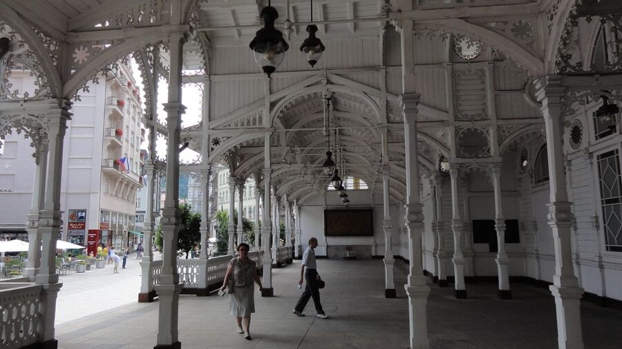 From Prague: Private Karlovy Vary & Crystal Factory Tour - Walking through the spa town