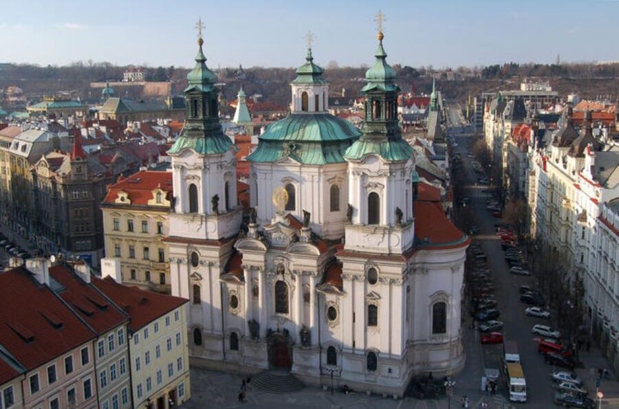 From Vienna: Prague Small-Group Guided Day Tour - Old Town Square and the astronomical clock