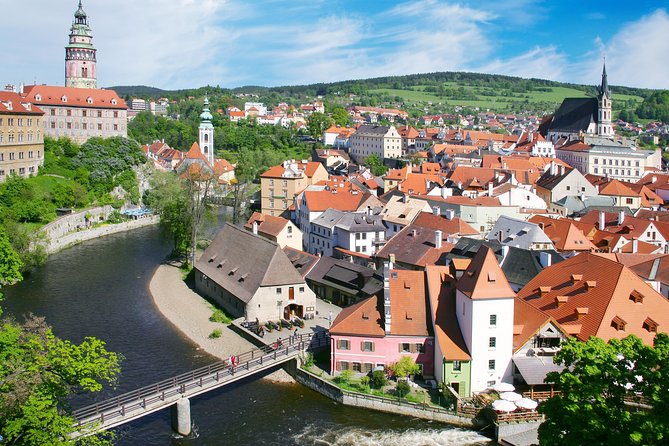 Full Day Cesky Krumlov Private Tour from Prague - The drive from Prague and the comfort of a private vehicle