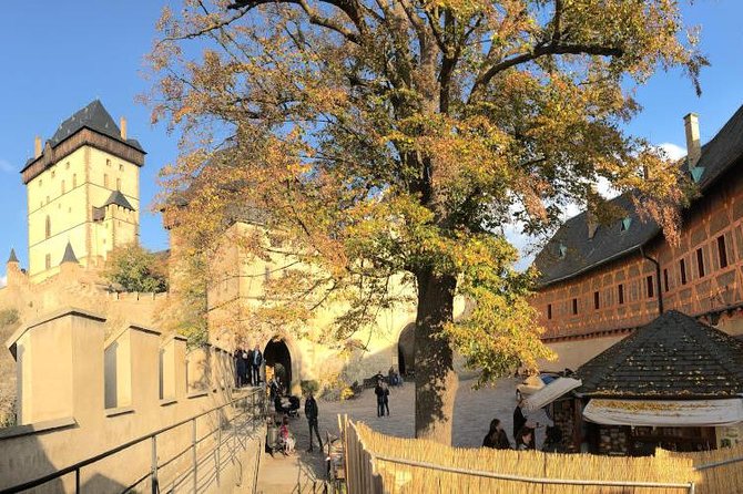 Full-Day Countryside Bike Tour to Karlstejn Castle (small group) - Riding the final stretch to Karlstejn