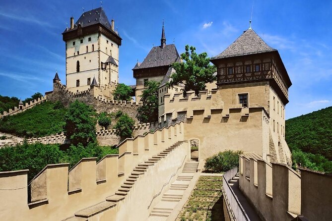 Full-Day Countryside E-Bike Tour to Karlstejn Castle (small group - Why ride to Karlstejn instead of taking the train?
