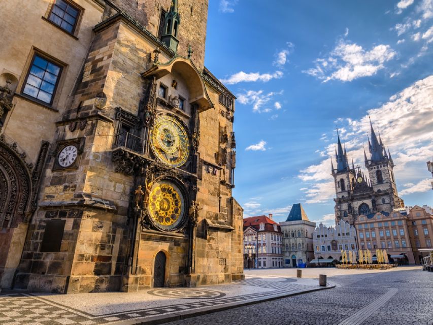 Full-Day Private Trip from Vienna to Prague - Walking through Mala Strana