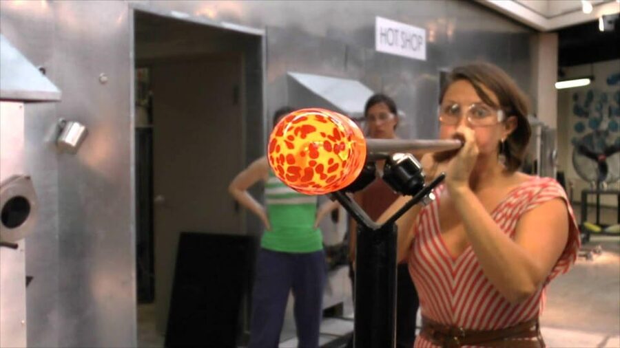 Glass blowing in Prague - Making your own Prague souvenir