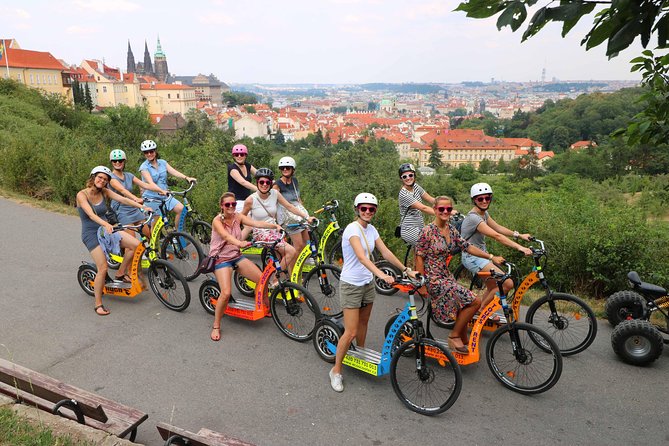 Grandiose half-day guided tour of Prague on Segway and eScooter - Training first, sightseeing second