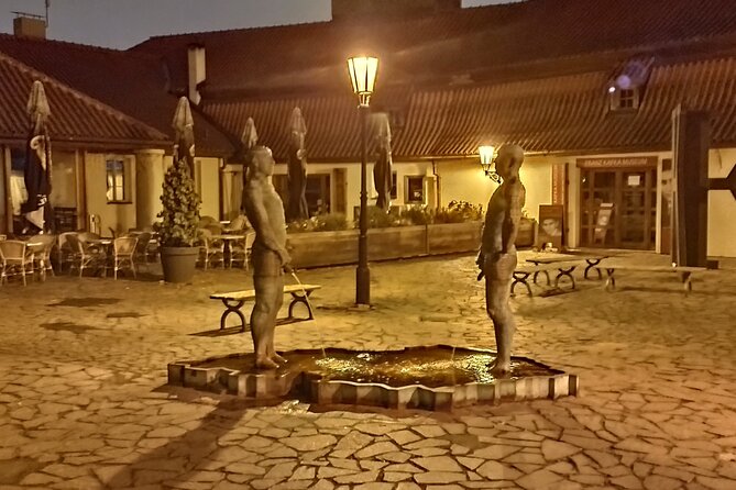 Guided Old Town & Jewish quarter Walking Tour Prague (Tip-based) - The Jewish Quarter, synagogues, and Kafka