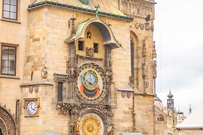 Highlights of Prague with a Funny and Local Guide - Starting beside the Powder Tower