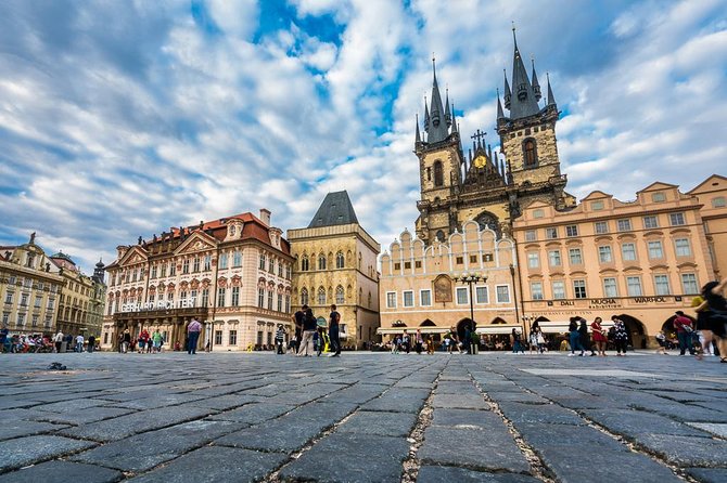 Johnny's Prague Photography Tour - Why this small Prague photo walk works