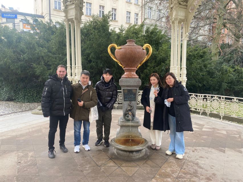 Karlovy Vary: Mineral Hot Springs Tasting and Walking Tour - What the Guide Adds to the Experience