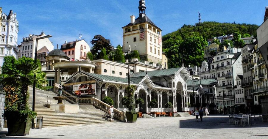 Karlovy Vary - the world famous spa - The 90-minute ride from Prague