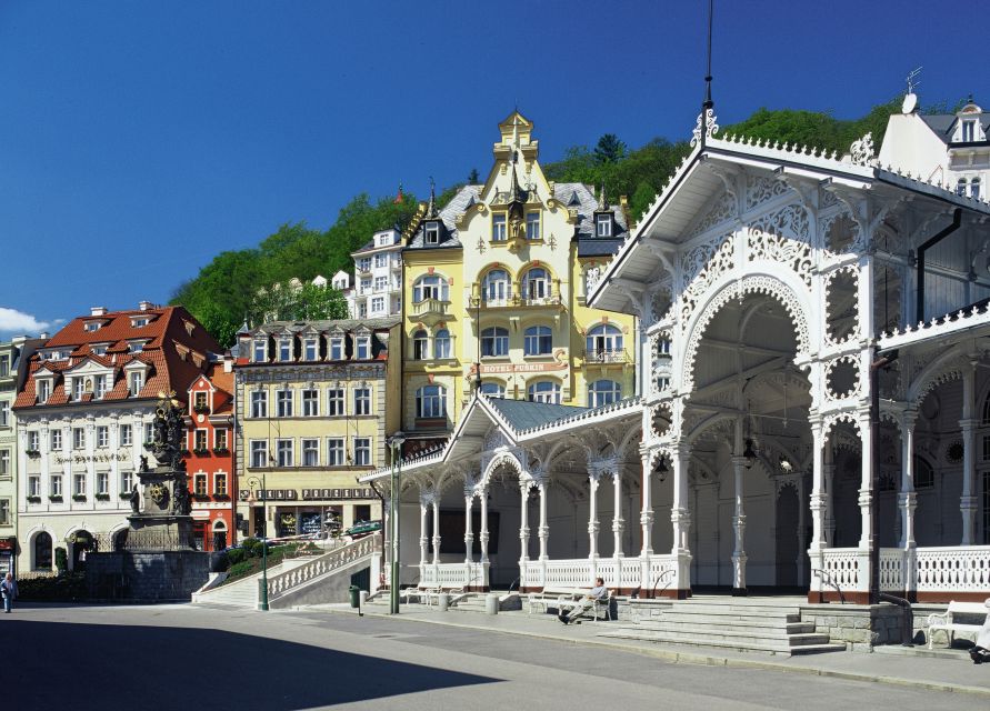 Karlovy Vary - the world famous spa - Tasting the hot springs along the colonnades