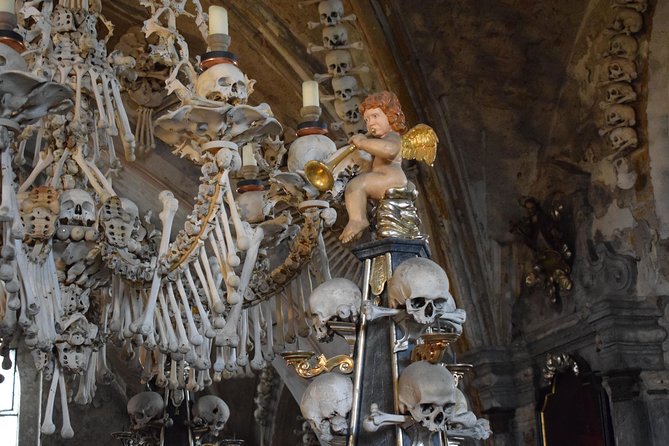 Kutna Hora Half-Day, Incl. the Bone Church & St.Barbara Cathedral - Who will get the most from this half-day trip