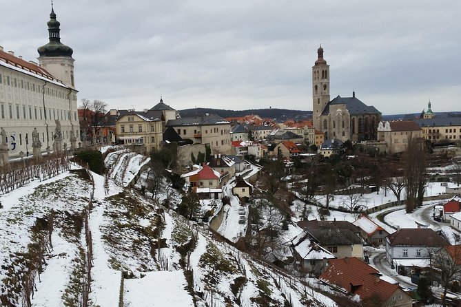 Kutna Hora Half-Day, Incl. the Bone Church & St.Barbara Cathedral - Getting from Prague to Sedlec