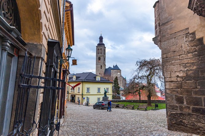 Kutná Hora Medieval Town in Vintage Cabrio car - Why Kutná Hora works well as a vintage-car day trip