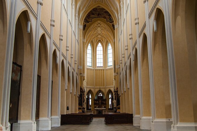 Kutna Hora Private Day Trip from Prague by Train - Italian Court and the royal mint