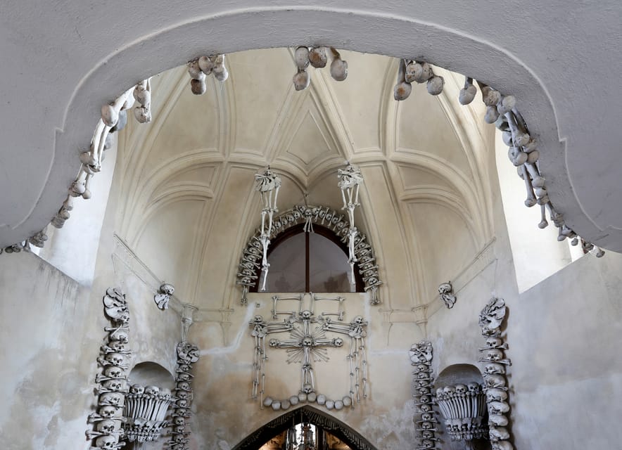 Kutná Hora: Sedlec Ossuary Skip-the-Line Ticket & Audioguide - A self-guided visit with a clear purpose