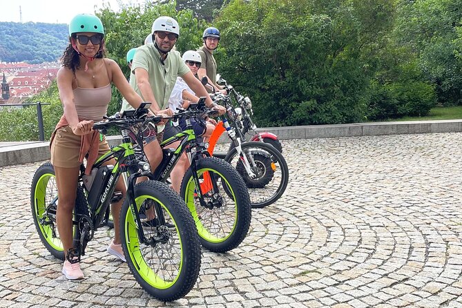 Live-Guided e-Scooter Tour of the Old Town of Prague, 60 min - Charles Bridge, the tour’s central moment