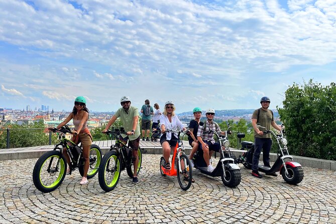 Live-Guided e-Scooter Tour of the Old Town of Prague, 60 min - Old Town Square and the Astronomical Clock