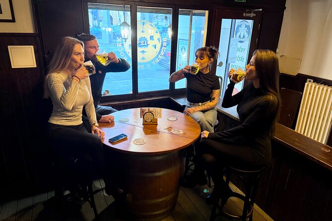 Old Prague pubs tour. Beer and dinner included! - Old Prague pubs instead of a beer-brand parade