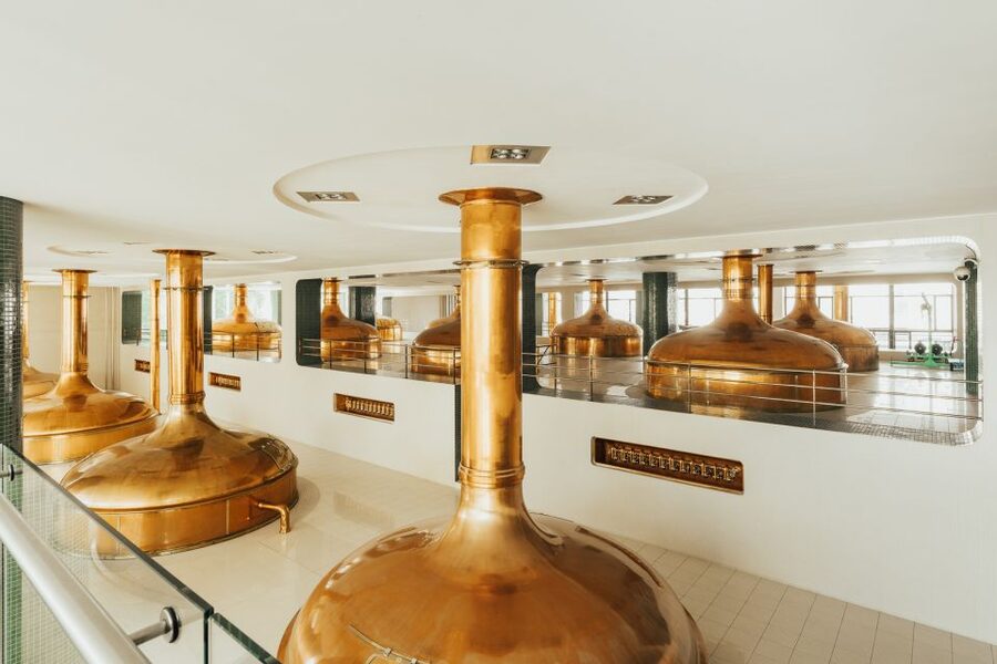 Pilsen: Pilsner Urquell Brewery Tour with Beer Tasting - Crossing the brewery by bus