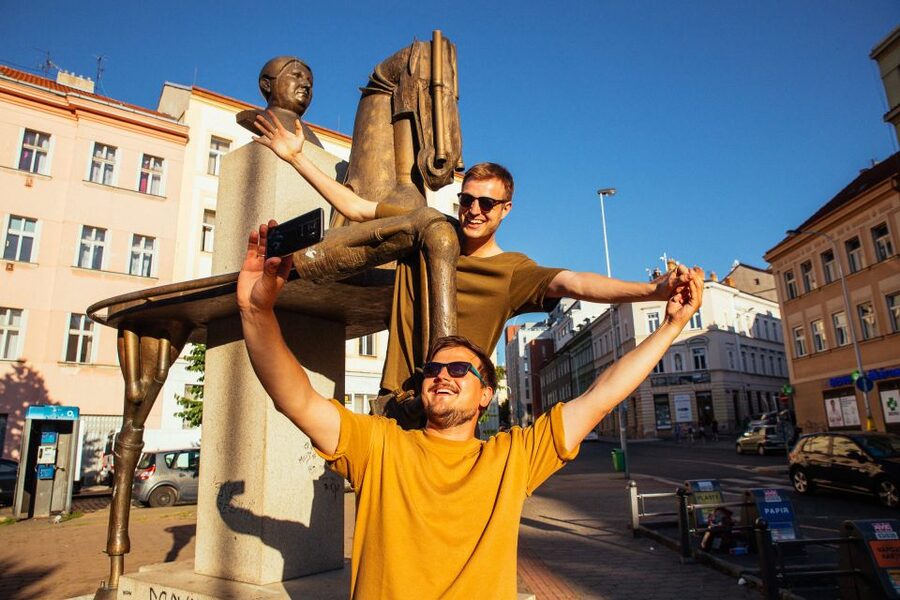 Prague: 1.5-Hour Private Kick-Start Tour with a Local - The useful part: food, drinks, and local routines