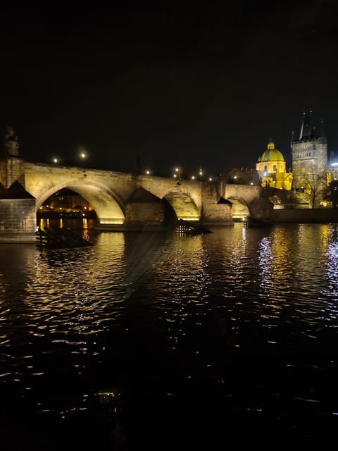 Prague: 1-hour Cruise with Audio Guide - Charles Bridge, seen from below