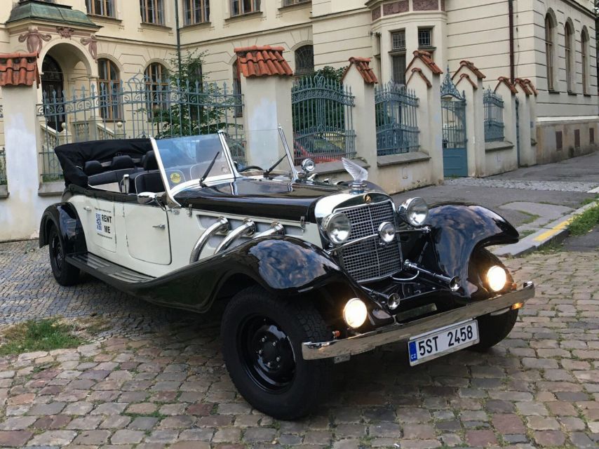 Prague: 1-Hour Private Tour in Vintage Car - Crossing toward Prague Castle and Hradčany