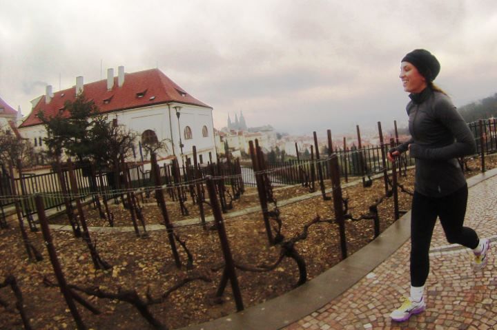 Prague 1-Hour Sight Running Tour - Crossing Charles Bridge on foot and at a jog
