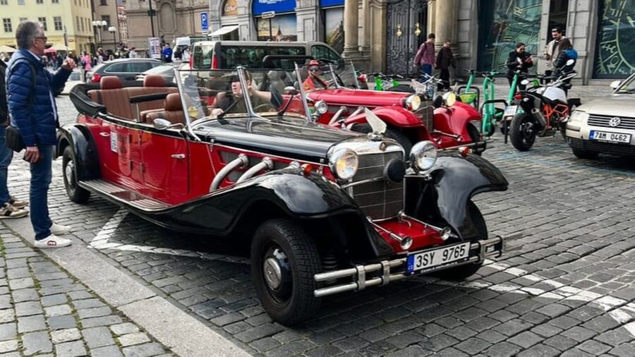 Prague: 120min Private Tour in Vintage Car, up to 6people! - Old Town Square and the Astronomical Clock