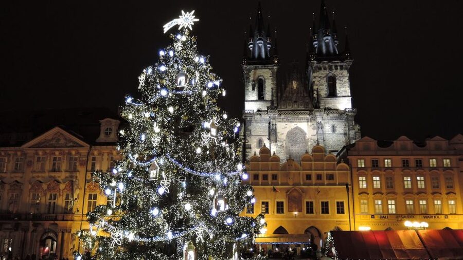 Prague: 2-3h Magical Christmas Markets Tour with Inclusions - Key points to know before booking