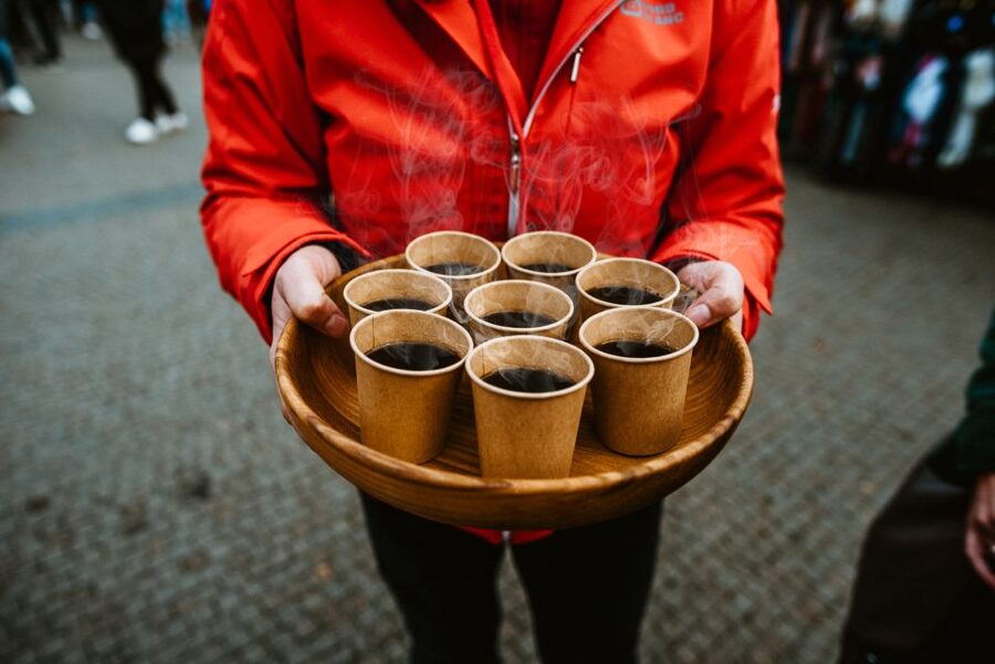 Prague: 2-3h Magical Christmas Markets Tour with Inclusions - Why this Christmas walk feels different