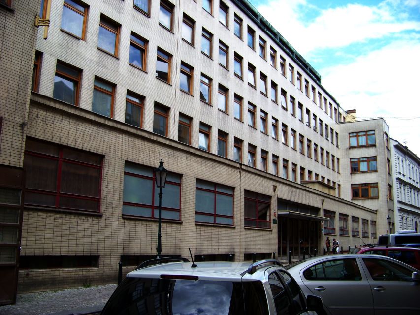 Prague: 2-Hour Back to Communism Walking Tour - Prague’s communist past is told through ordinary streets