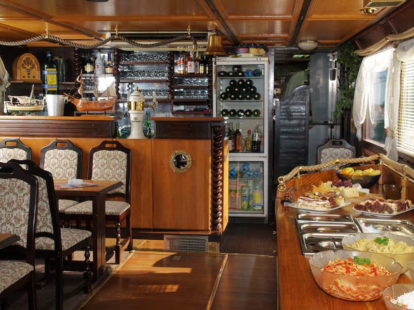 Prague: 2-Hour Lunch Cruise on the Vltava River - Booking flexibility and timing