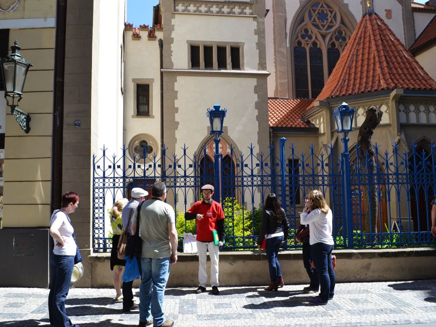 Prague: 2-Hour Old Town and Jewish Ghetto Walking Tour - Reading the Prague Astronomical Clock