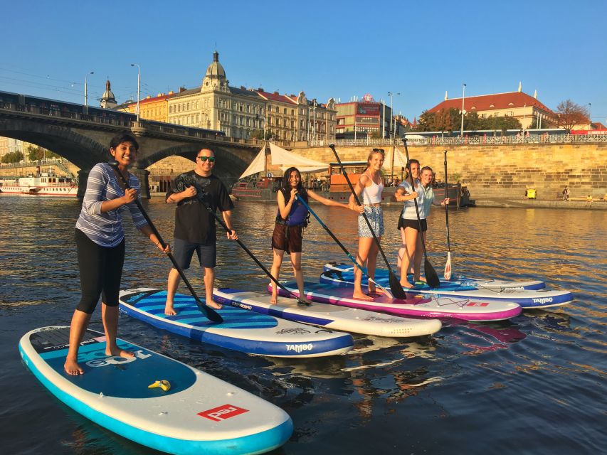 Prague: 2-Hour Paddle Boarding in the City Centre - Meeting the guide on Císařská louka