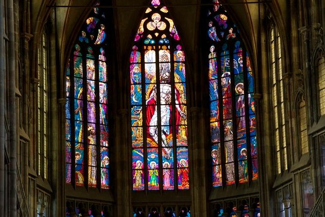 Prague 3-hour Afternoon Walking Tour including Prague Castle - Old Royal Palace and St. George’s Basilica
