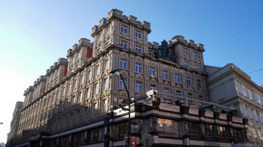 Prague 3-Hour Architectural Tour - Starting at Kaprova 1 and entering Old Town