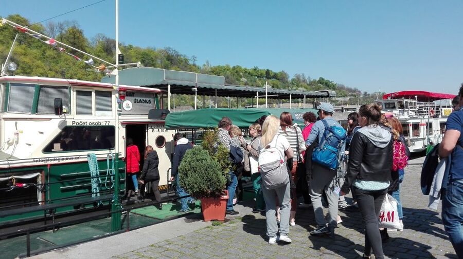 Prague: 3-hour Evening River Cruise with Dinner - Why the Vltava is a fine place to see Prague at night