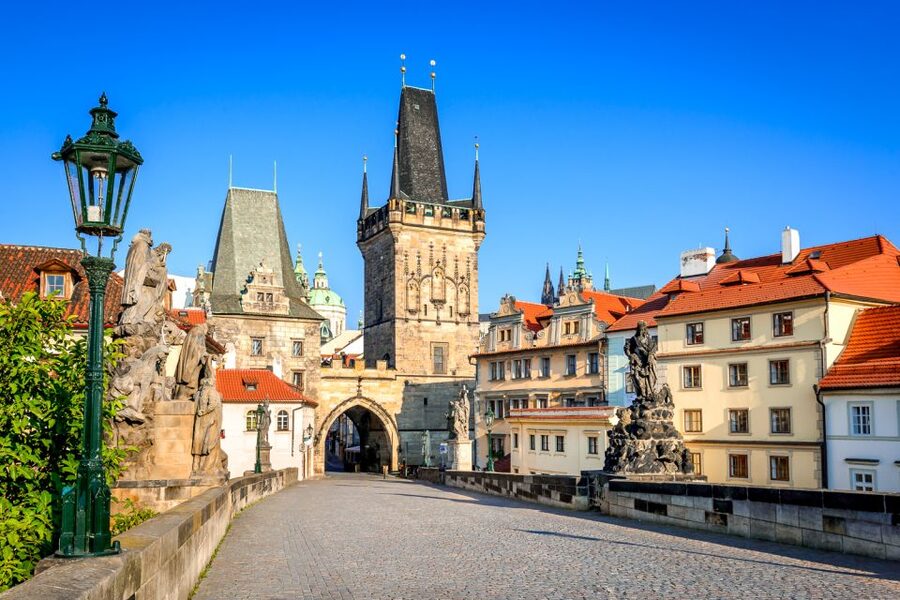 Prague: 4-Hour Segway and Scooter Tour with Lunch and Drinks - Royal Gardens and the climb to Prague Castle