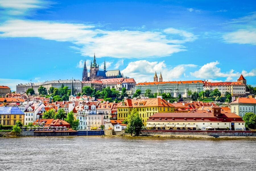 Prague: 45-Minute Sightseeing Cruise to Devil's Channel - Entering Čertovka and passing the Grand Priory Mill