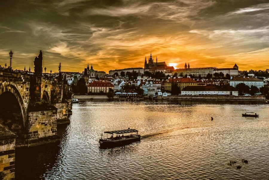 Prague: 45-Minute Sightseeing Cruise to Devil's Channel - From Čech Bridge to Pragues best river views