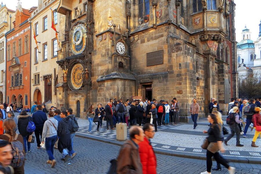 Prague: 6-Hour City Tour including Cruise and Lunch - Why this six-hour route works well in Prague