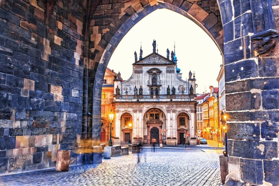 Prague: A. Vivaldi Four Seasons at St. Salvator Church - What the musicians add beyond Vivaldi