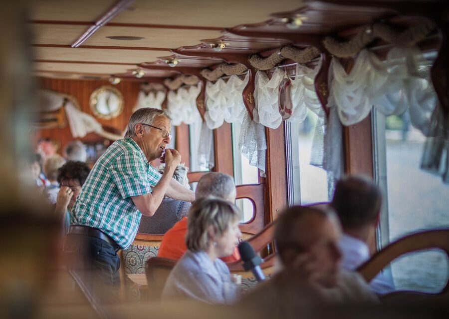 Prague: Afternoon Beer Cruise with Drinks Included - Indoor comfort or upper-deck photographs