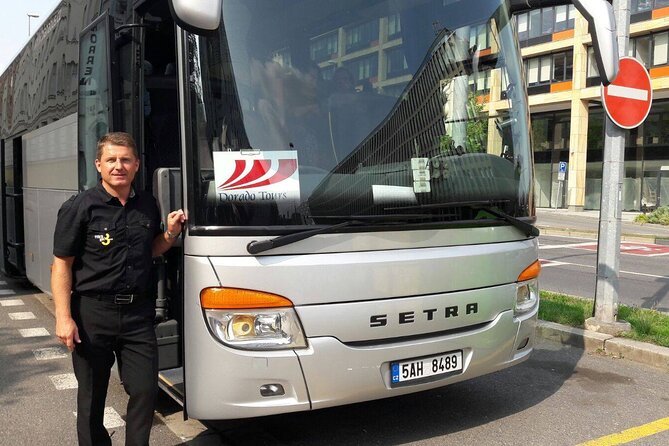 PRAGUE AIRPORT - CITY TRANSFERS in Spanish - Booking details that matter before you fly