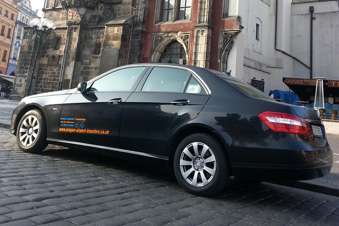 Prague Airport Private Departure Transfer - How the service compares with public transportation