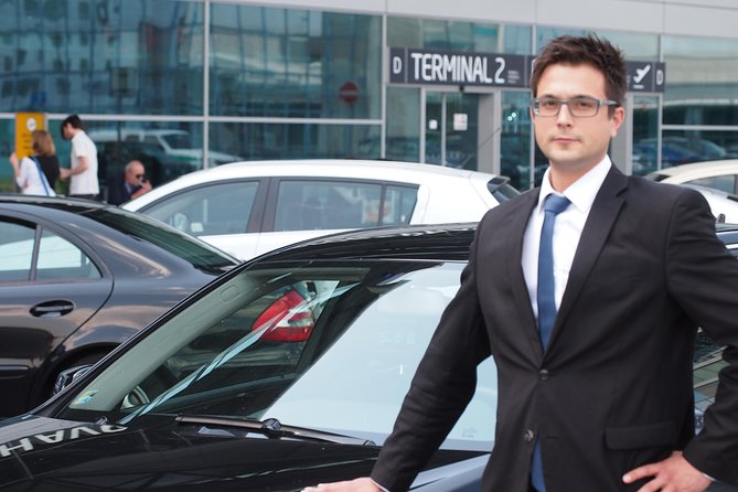 Prague Airport Shared Arrival Transfer - The little extras that help