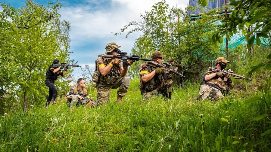 PRAGUE AIRSOFT SHOOTING GAMES - Who will enjoy this most?