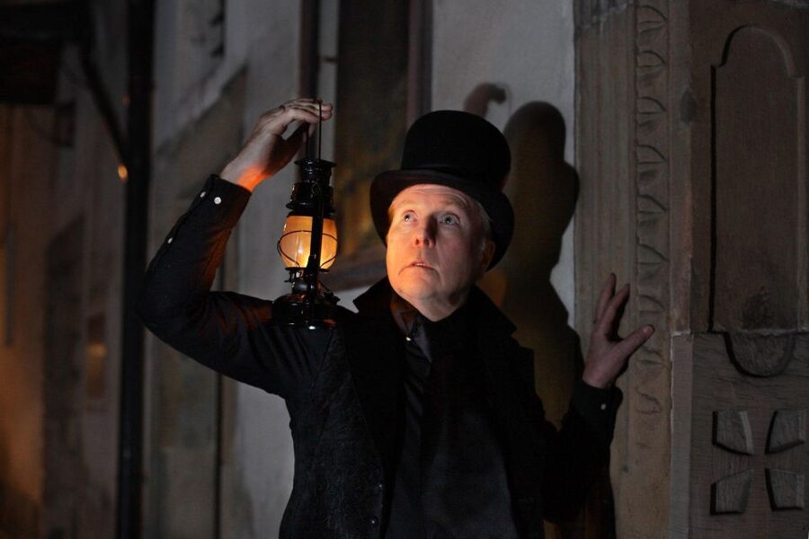 Prague: Alchemy & Mysteries Bridge and Castle Evening Tour - What the two-hour format means
