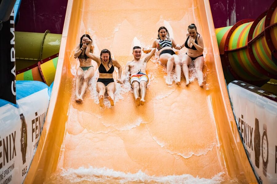 Prague: Aquapalace Indoor/Outdoor Water Park Ticket - Who should book Aquapalace Prague?