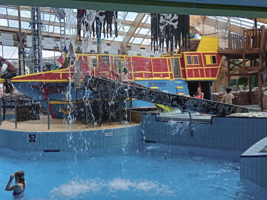 Prague: Aquapalace Indoor/Outdoor Water Park Ticket - Getting to Čestlice from central Prague